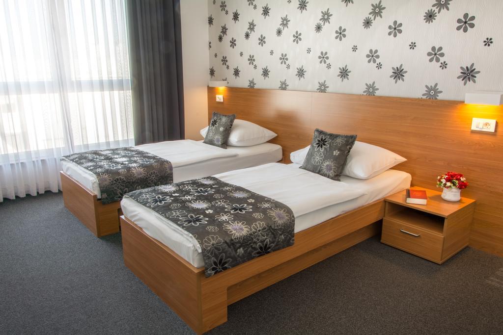 Hotel Delminivm Zagabria Esterno foto