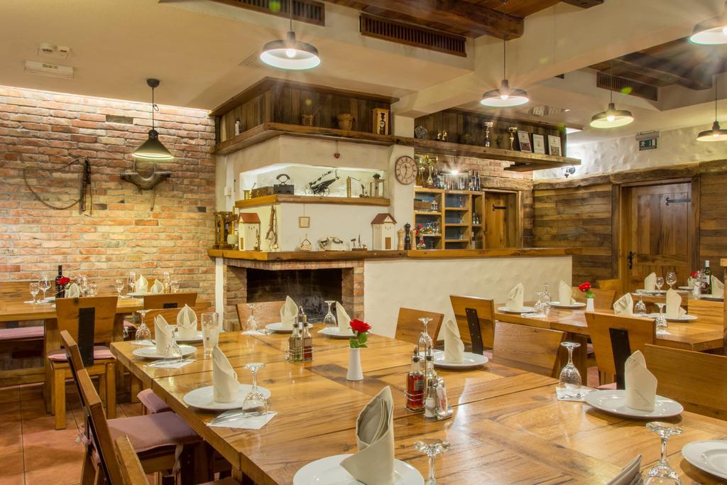 Hotel Delminivm Zagabria Esterno foto