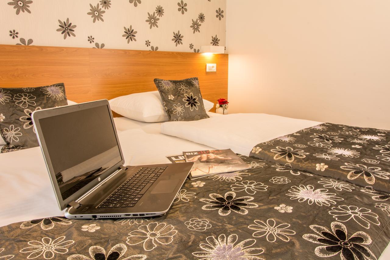 Hotel Delminivm Zagabria Esterno foto